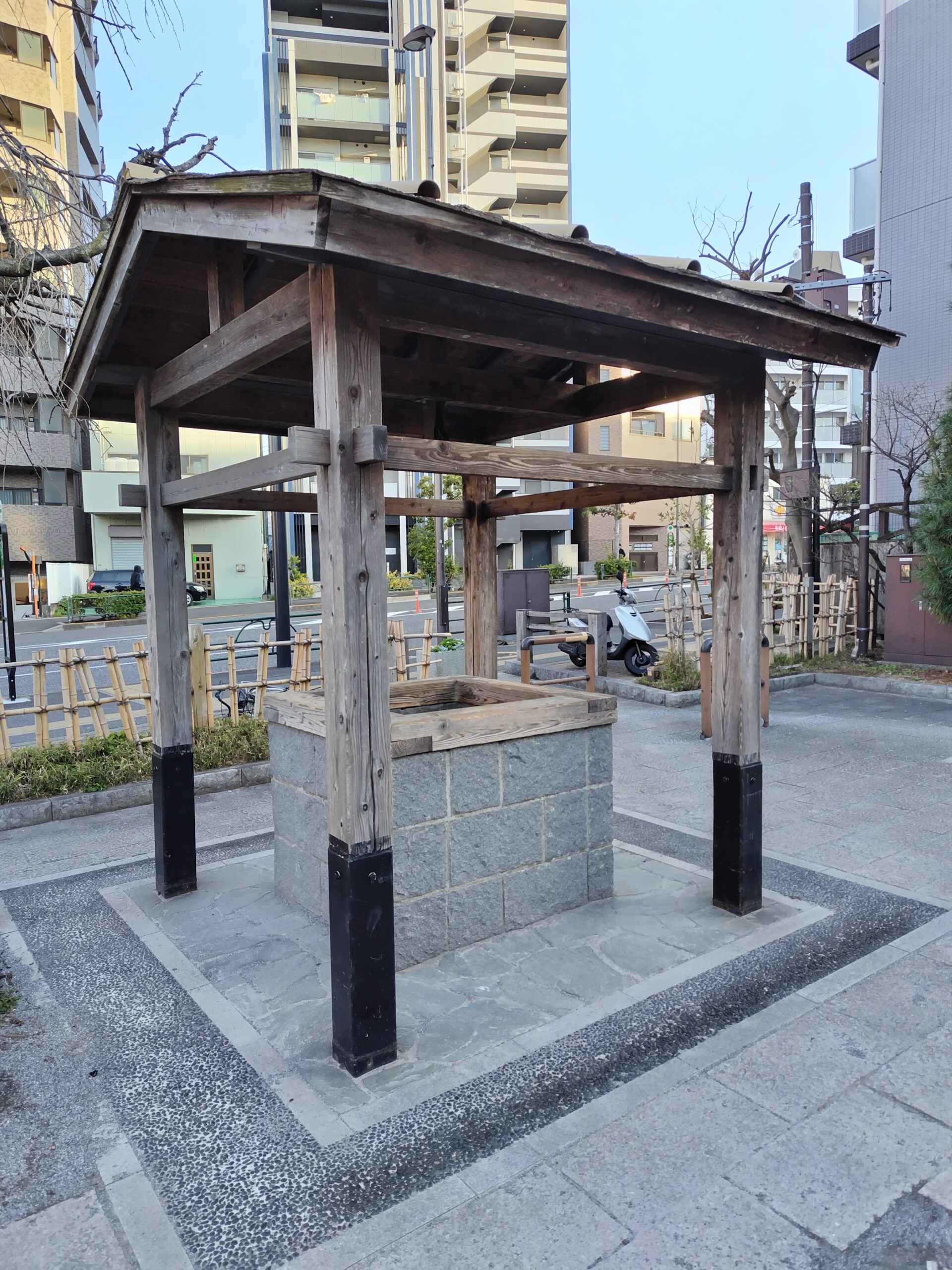 聖蹟公園（品川宿本陣跡）
井戸