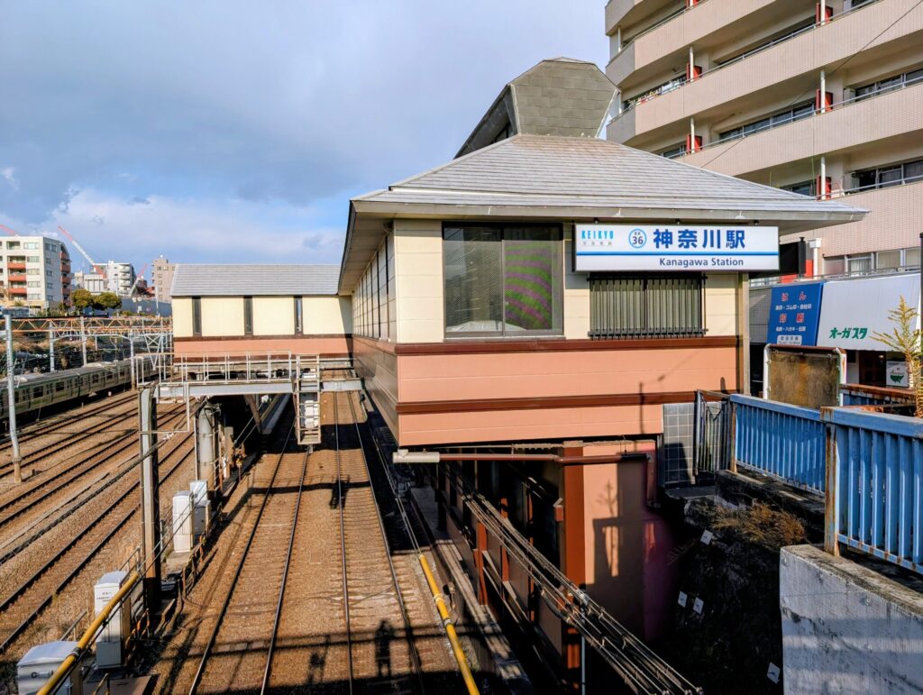 青木橋より望む京急線