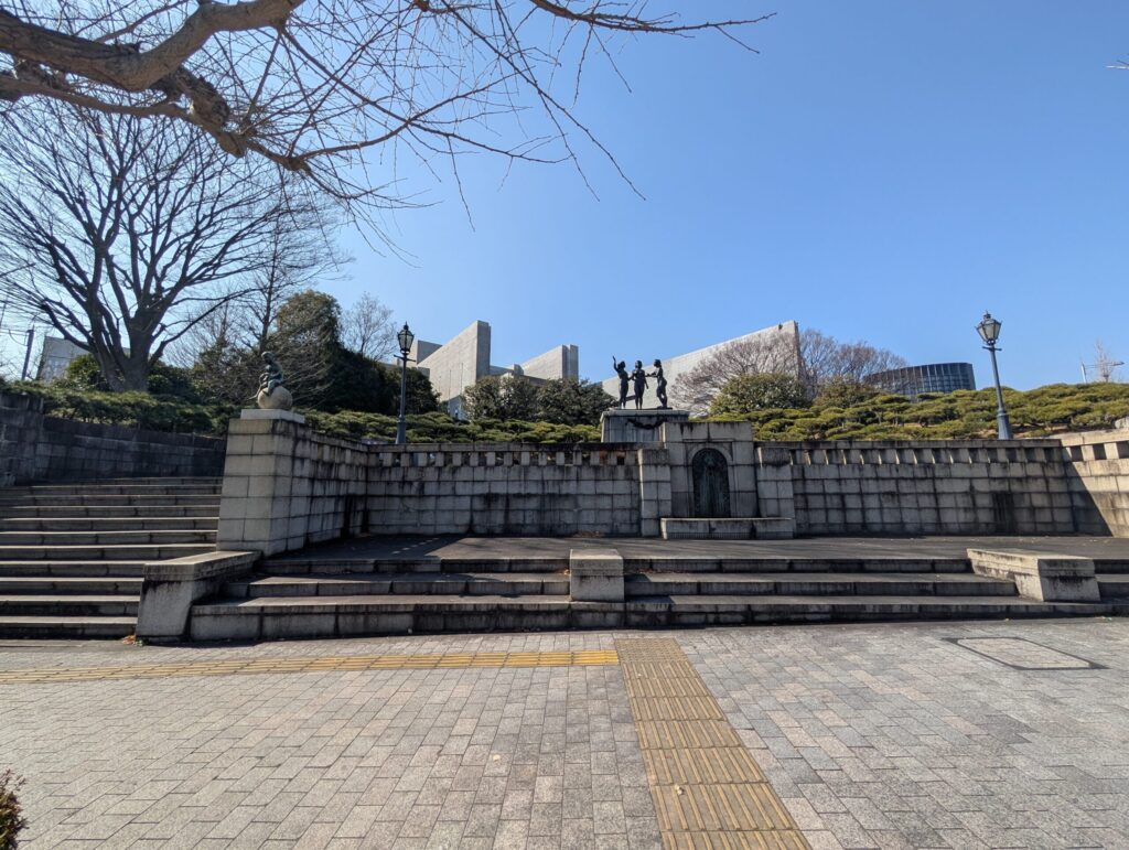 渡辺崋山 誕生地(三宅坂小公園)