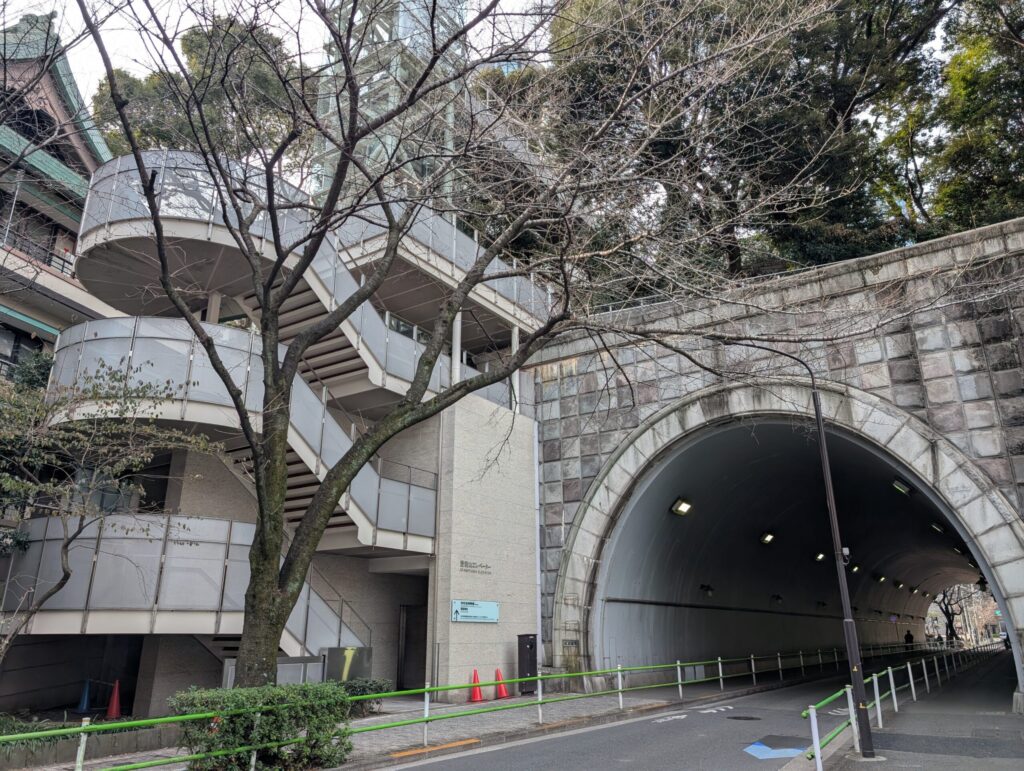愛宕トンネルと愛宕山エレベーター