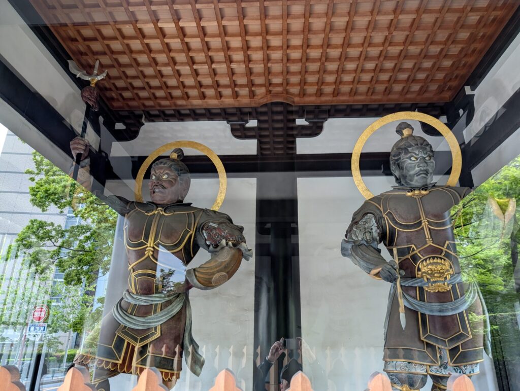 萬年山　青松寺　山門
