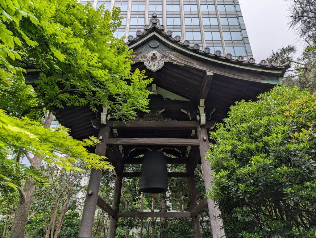 萬年山　青松寺　鐘楼堂