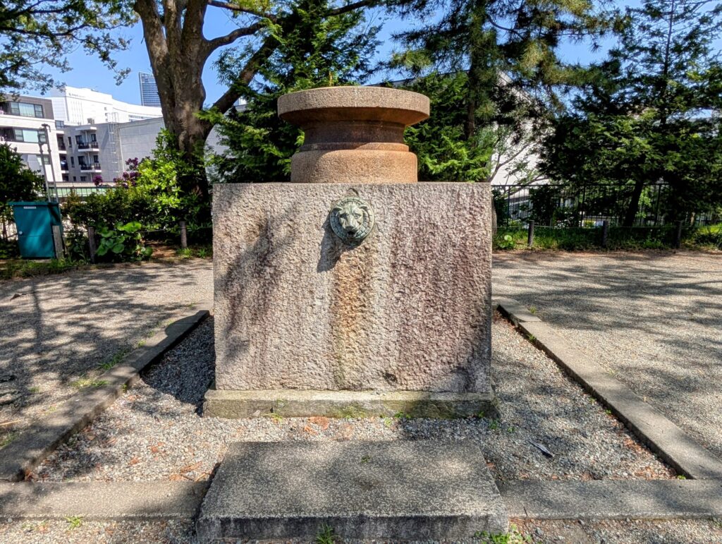 掃部山公園の水泉
