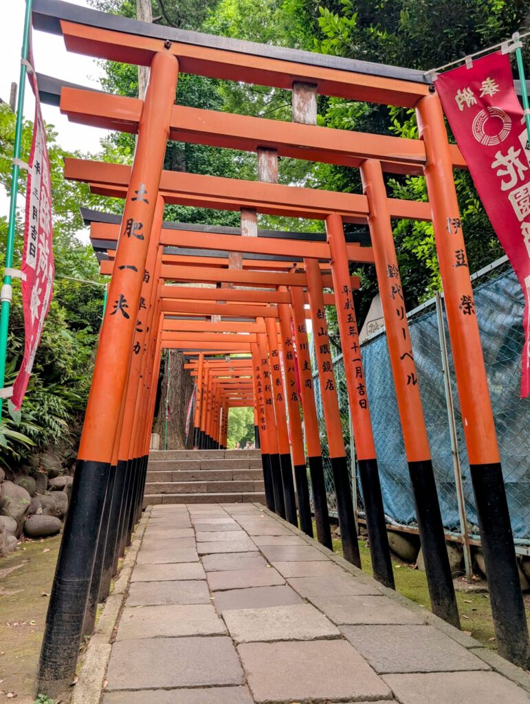 花園稲荷神社の鳥居
