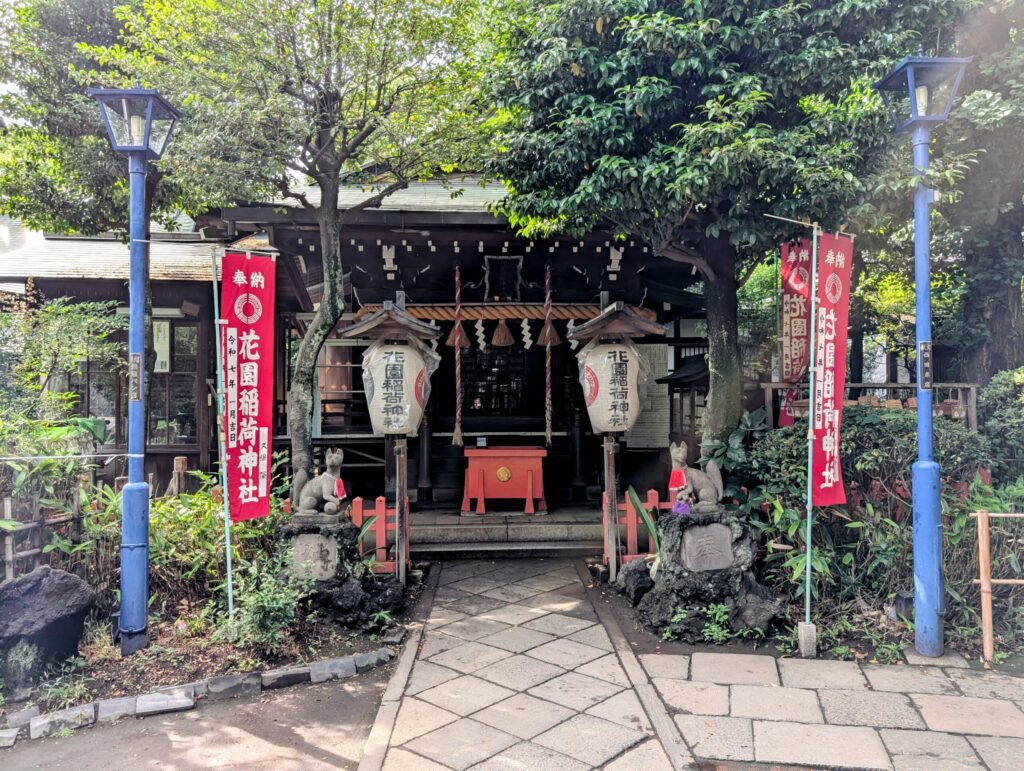 花園稲荷神社の社殿