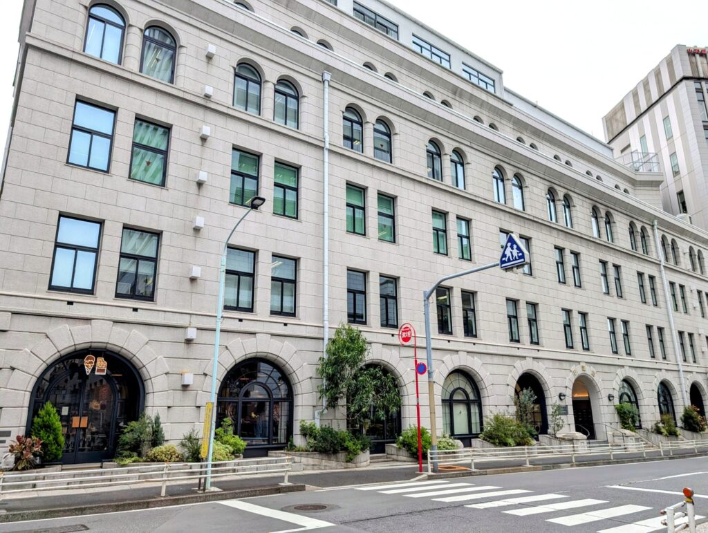 日証館の外観