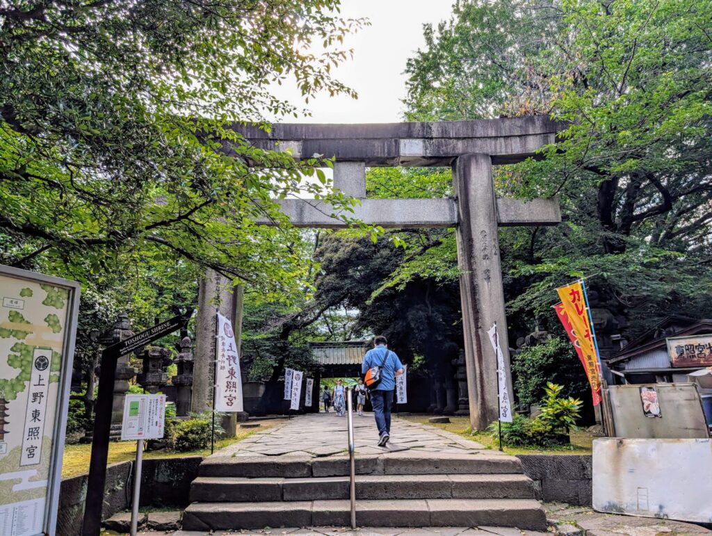 上野東照宮の石造明神鳥居