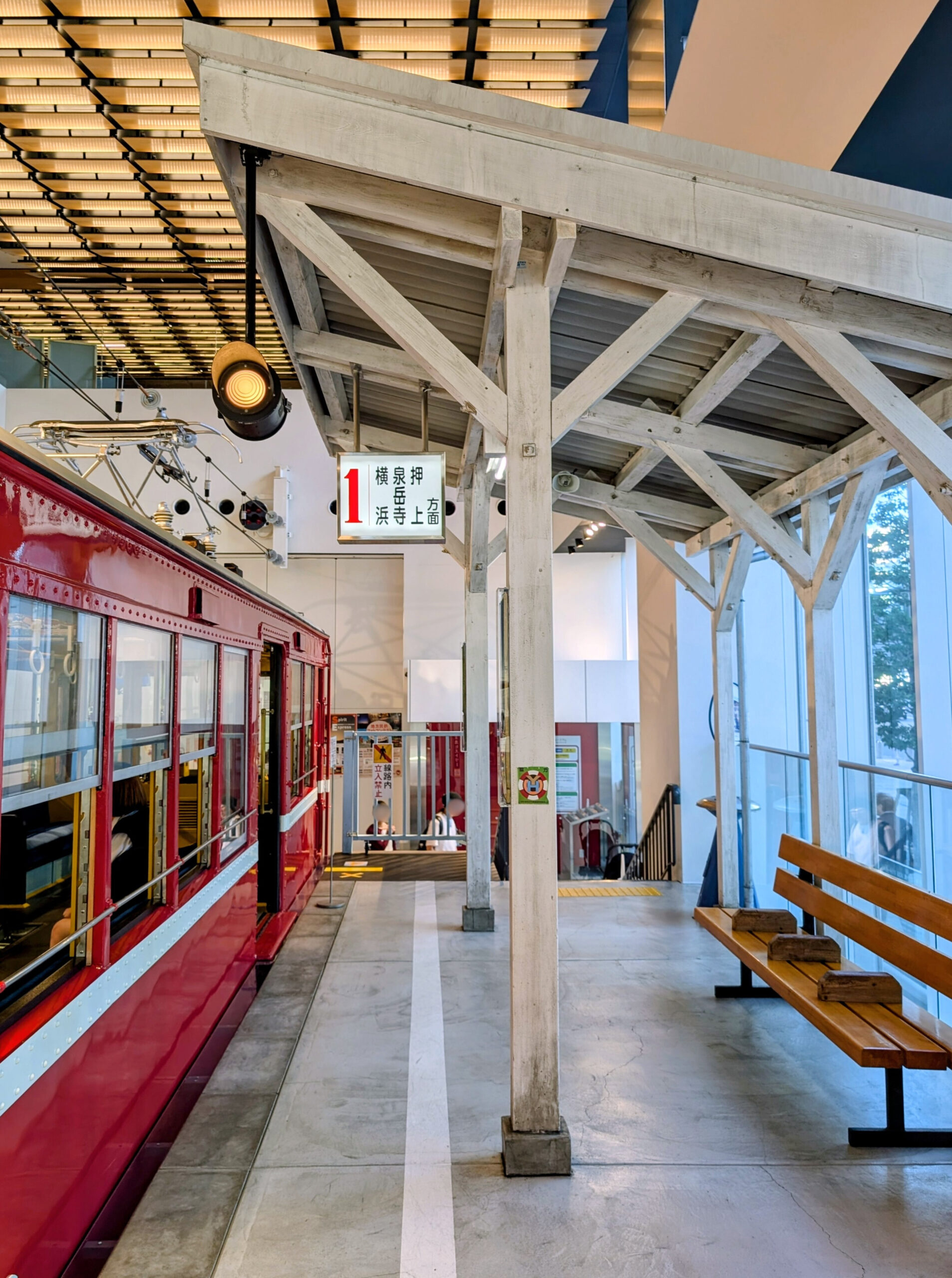 京急ミュージアム
1970年代を再現した駅のホーム