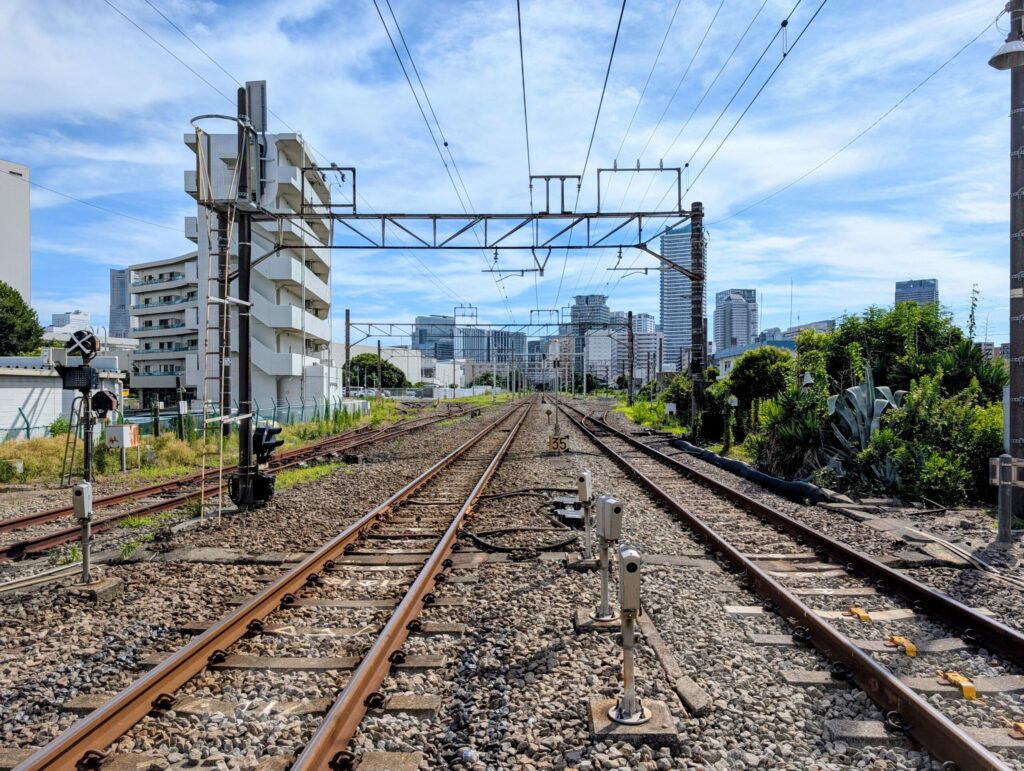 JR貨物の東高島駅付近