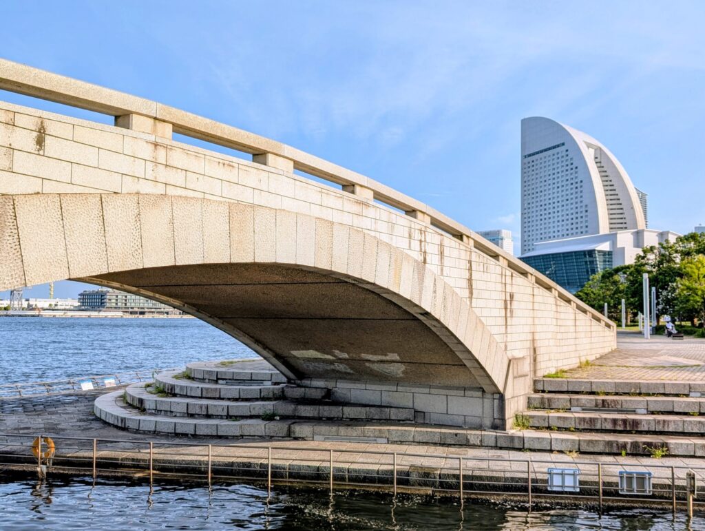 臨港パーク
アーチ橋