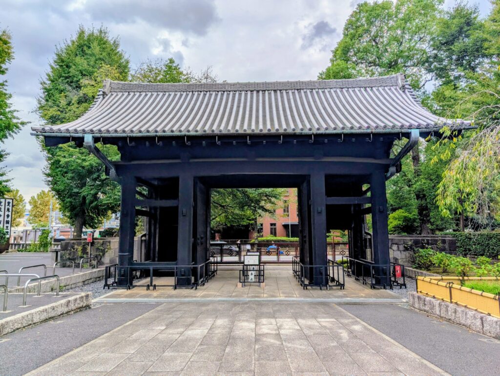 寛永寺旧本坊表門