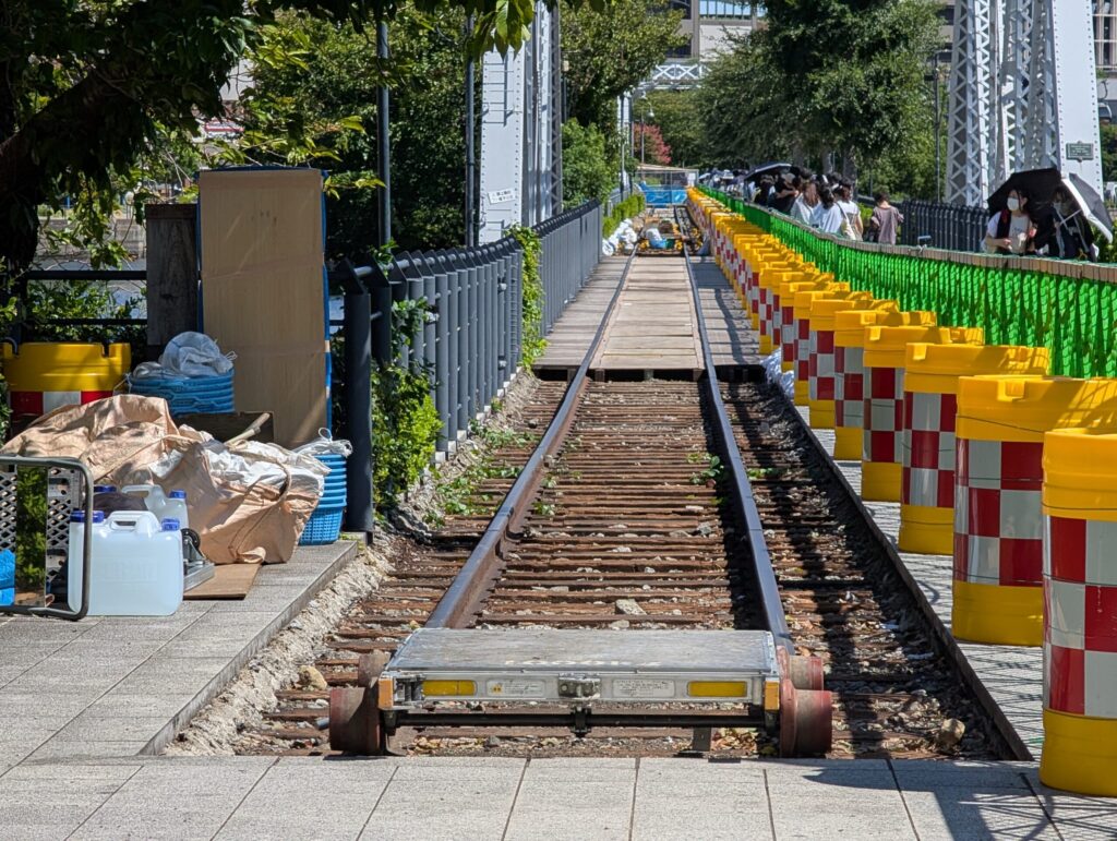 汽車道
工事中の状態