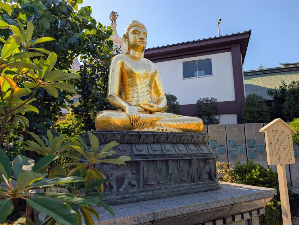 降魔成道釈迦如来像(ごうまじょうどうしゃかにょらいぞう)
川崎大師