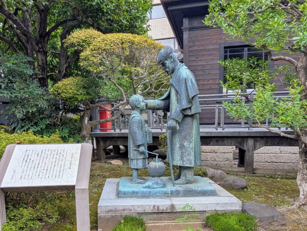 乃木大将と辻占売り少年像
旧乃木邸
乃木公園
港区
