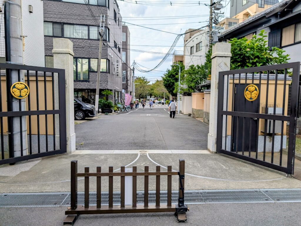 寛永寺通用門