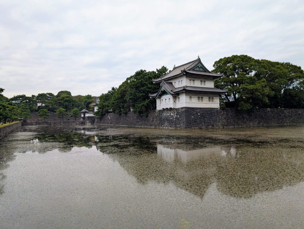 桔梗門と巽櫓と桔梗濠
江戸城跡