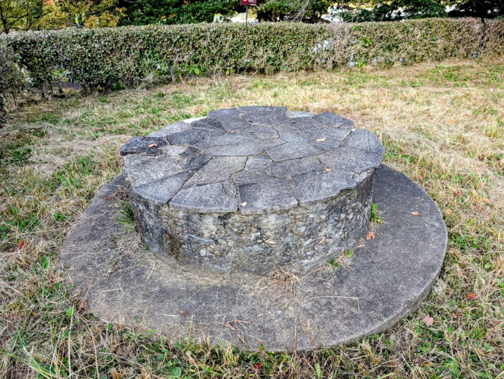 千鳥ヶ淵高射機関砲台座跡