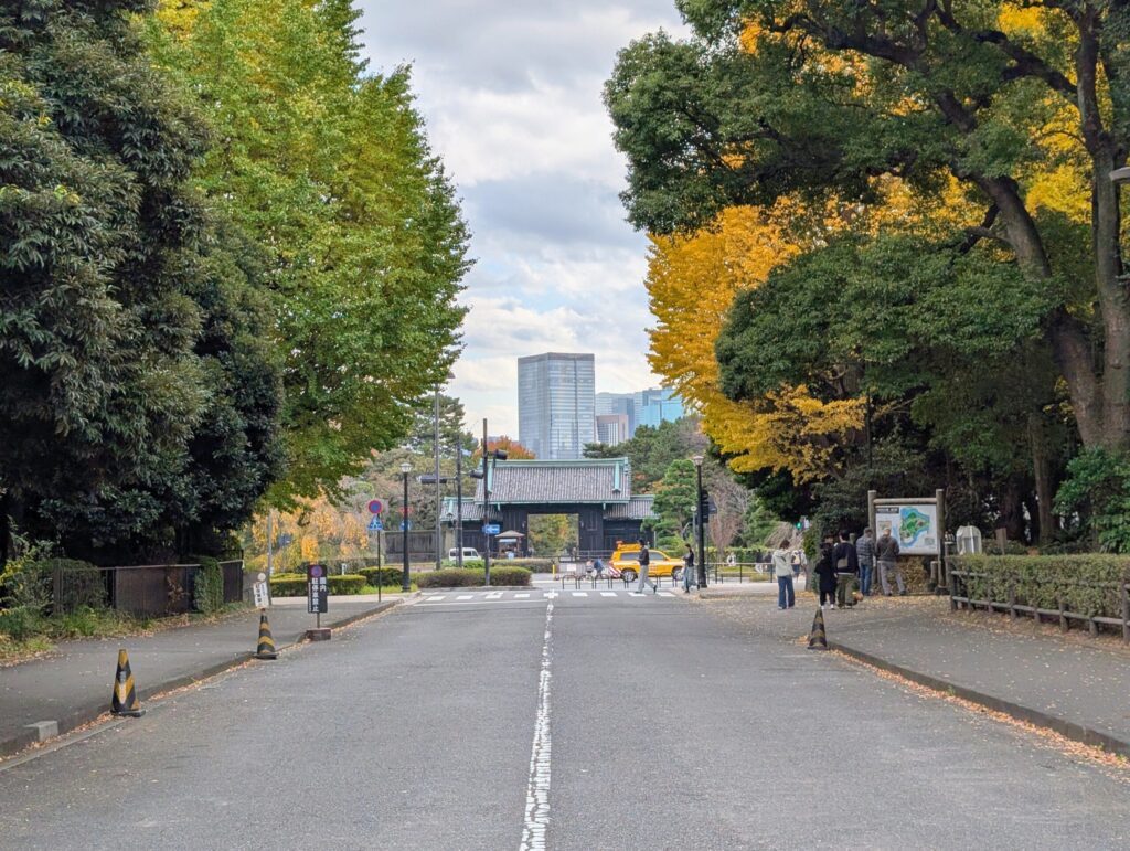 皇居　乾門
北の丸公園からの眺め