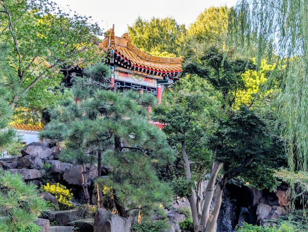 川崎市大師公園の瀋秀園