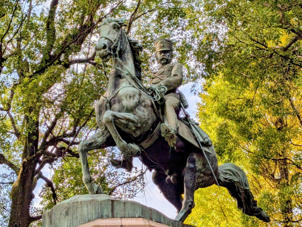 北白川宮能久親王銅像
北の丸公園