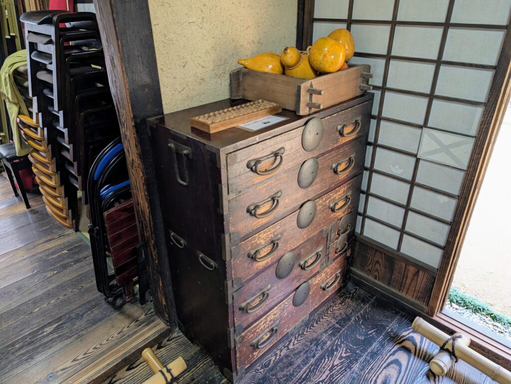 旧長沢家住宅の箪笥(タンス)