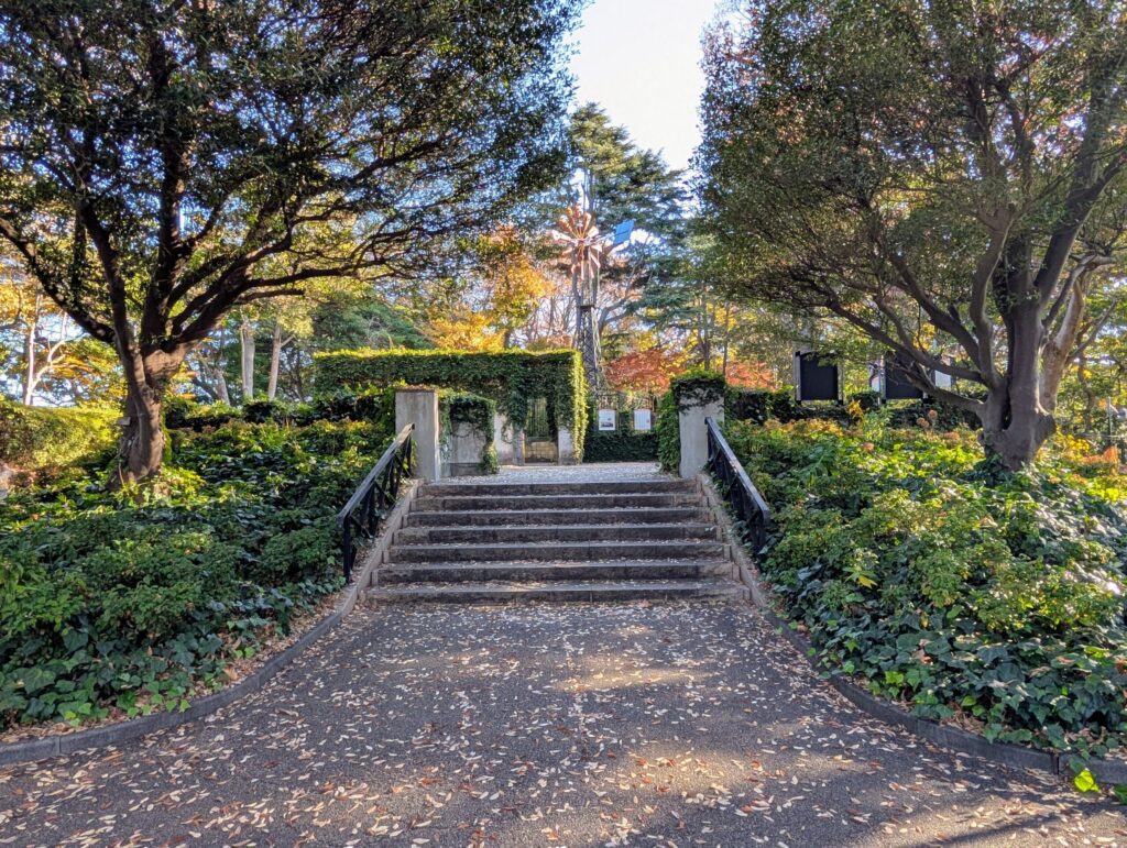 港の見える丘公園
フランス領事館邸遺構