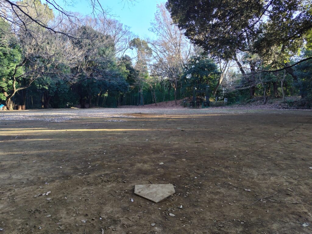 小机城址の本丸広場