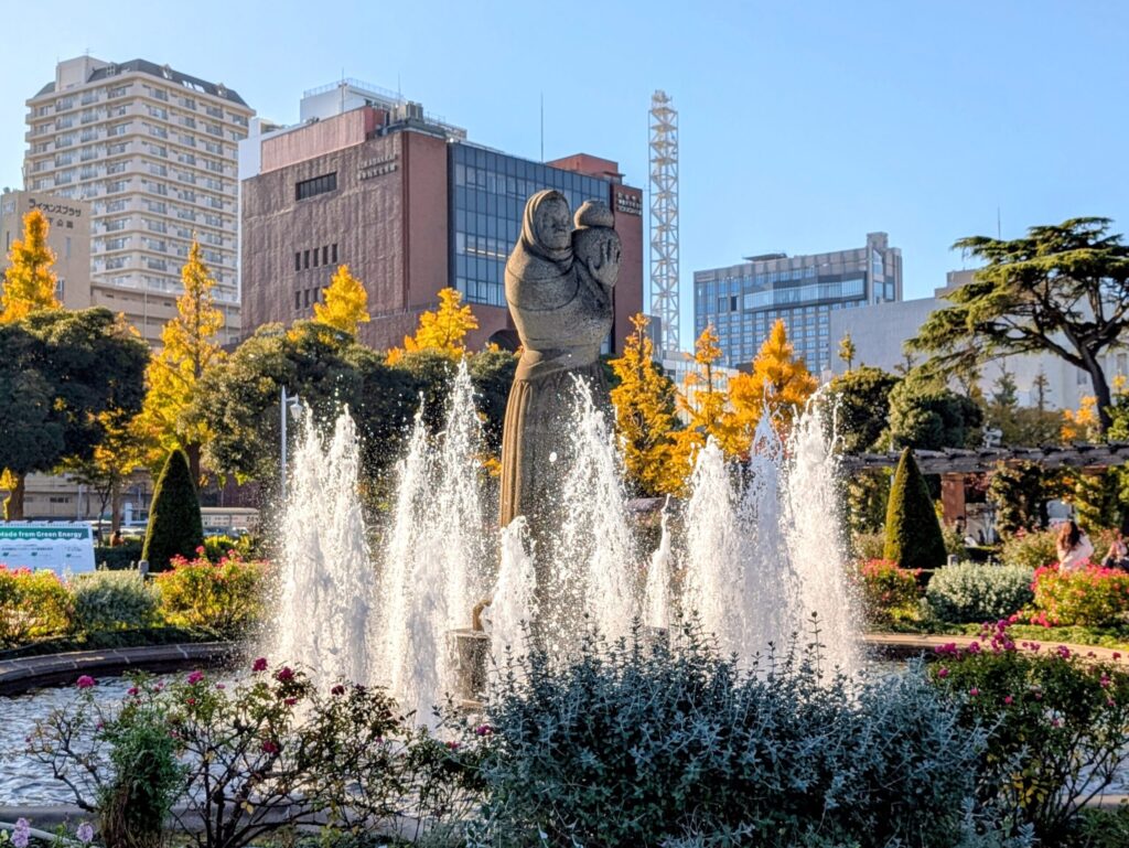 水の守護神像
山下公園