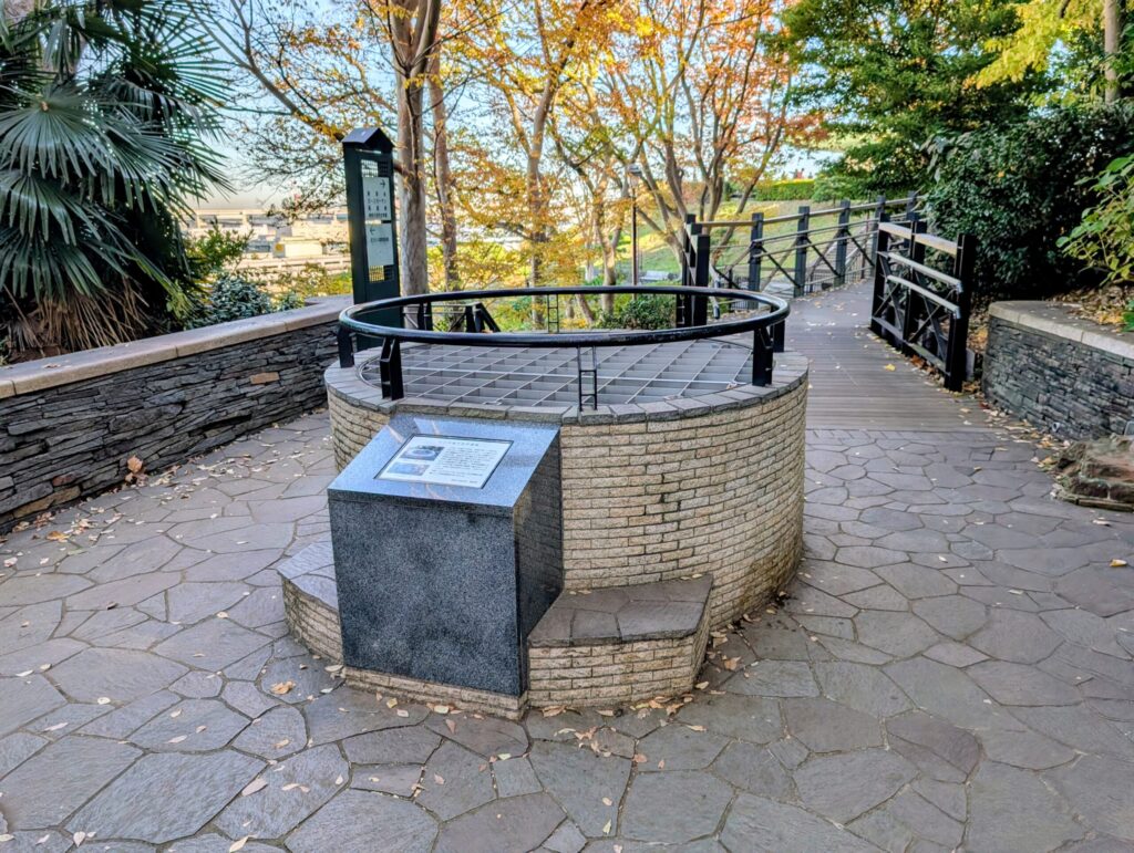 港の見える丘公園
フランス領事官邸の煉瓦造り井戸遺構