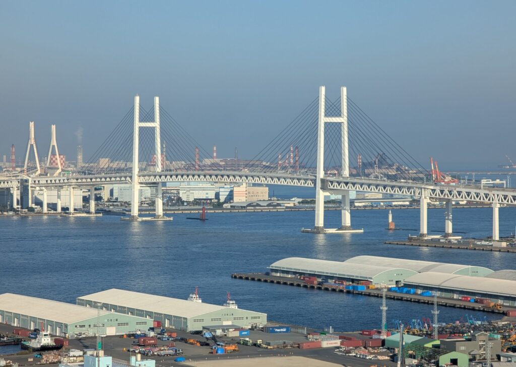 横浜ベイブリッジ