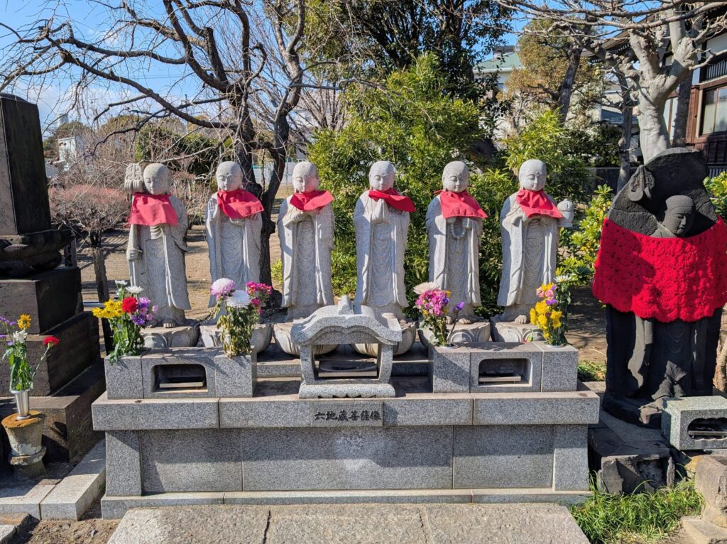 光明山金剛寺
六地蔵菩薩像