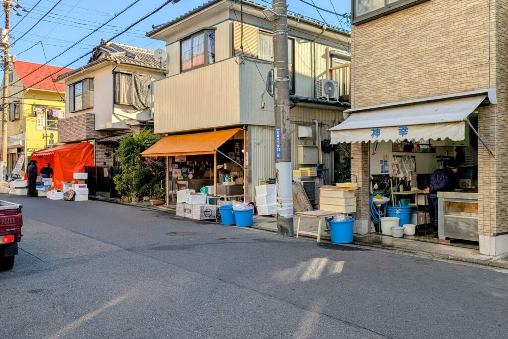 生麦魚河岸通り