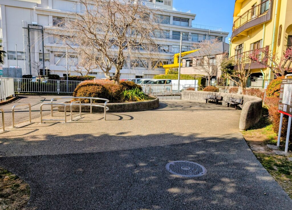 鎧の渡し緑道の終点