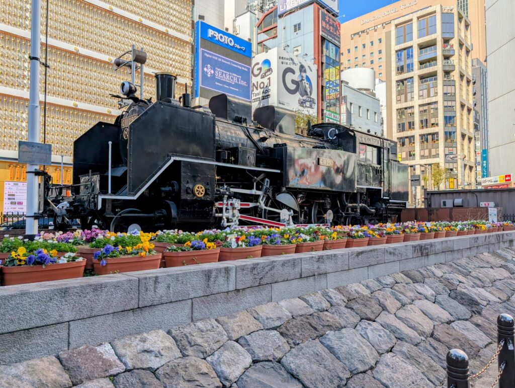ＳＬ広場（新橋駅西口広場）