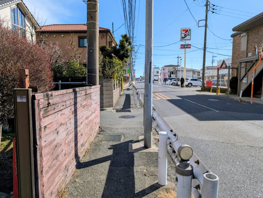 鶴ヶ峰　水道道