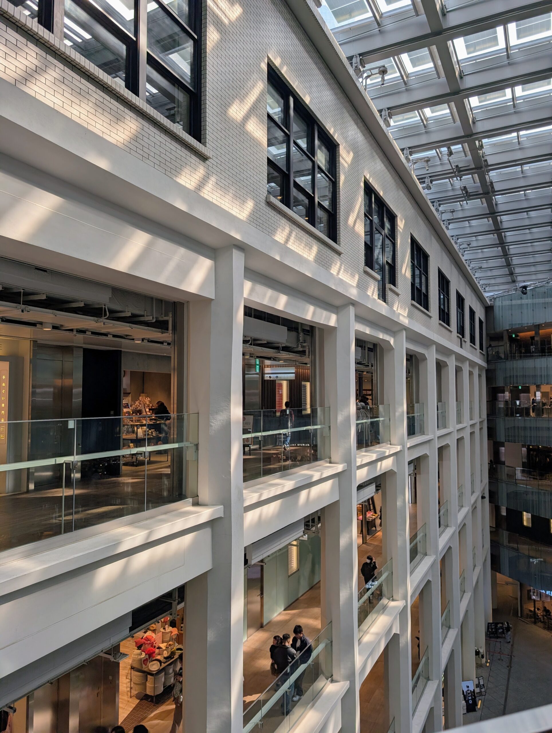 KITTE丸の内　アトリウム