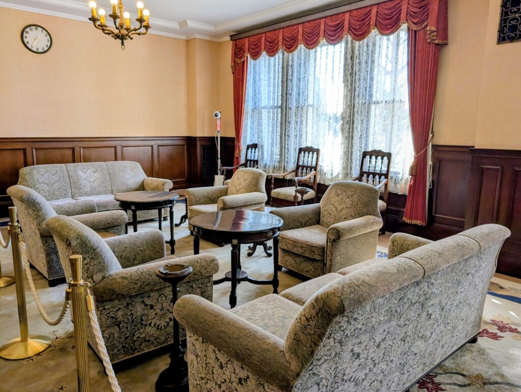 明治生命館　応接室