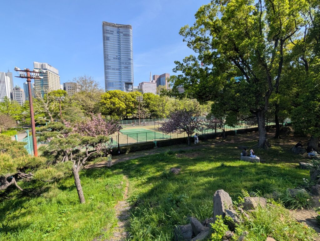 日比谷公園　三笠山山頂