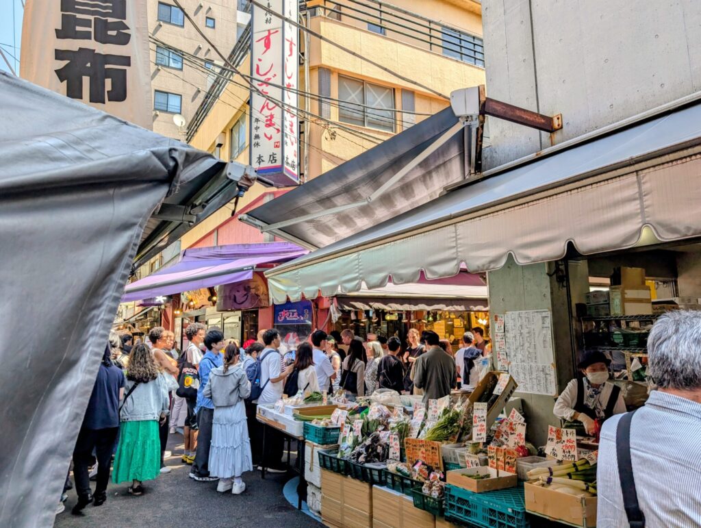 築地場外市場
すしざんまい本店付近