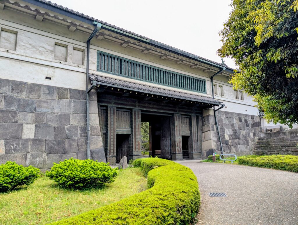 平川渡櫓門