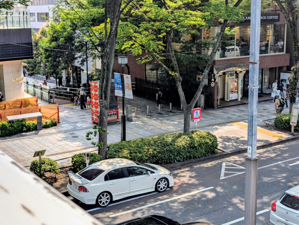 参道橋の親柱（渋谷側）
キャットストリート
渋谷川暗渠